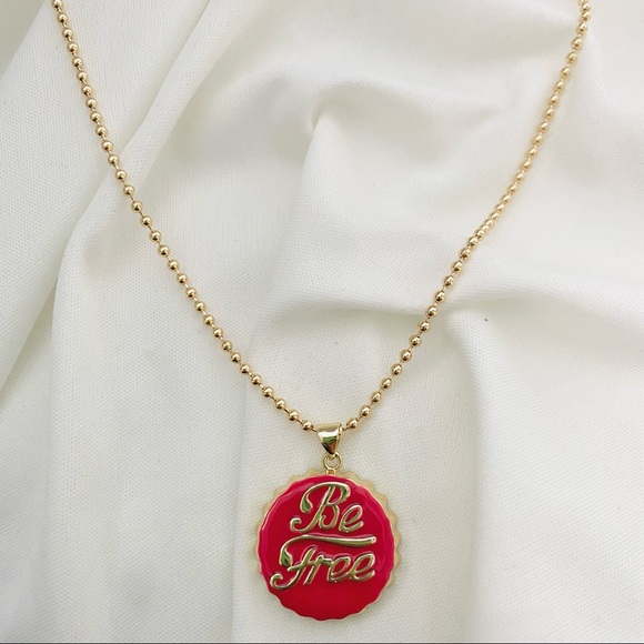 Be Free Bottle Cap Necklace - Picture 4 of 8